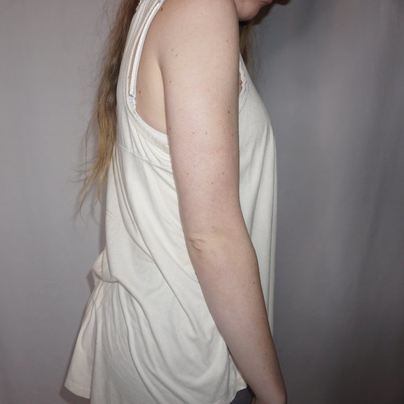 Super Soft White Flowy Tank - Picture 5 of 6